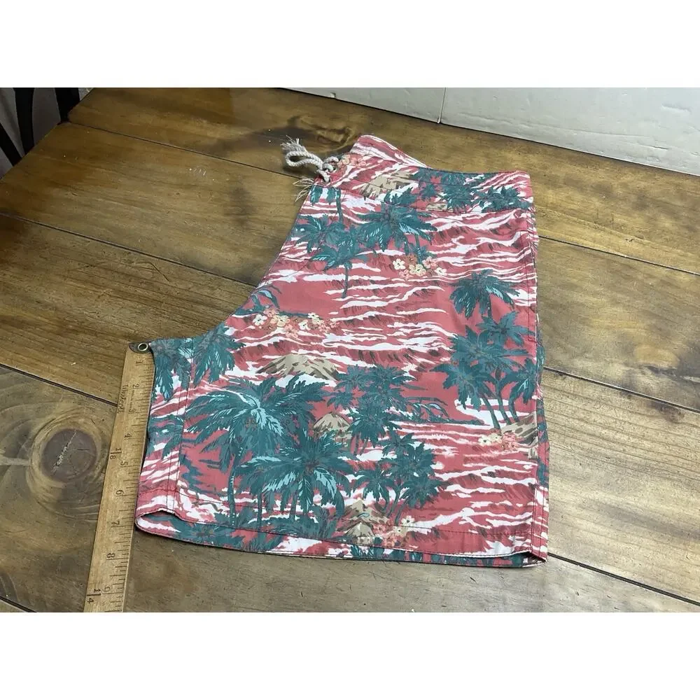 Faherty Boardshort Mens Size 35 Hawaiian Tropical